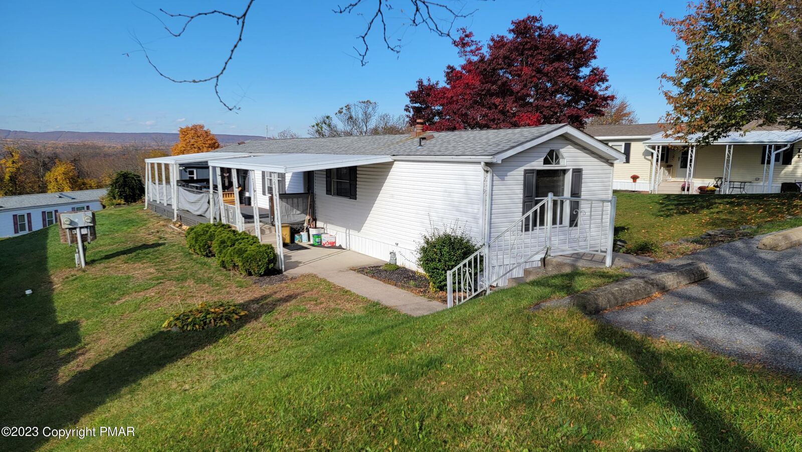 Property Photo:  219 Independence Way  PA 18343 