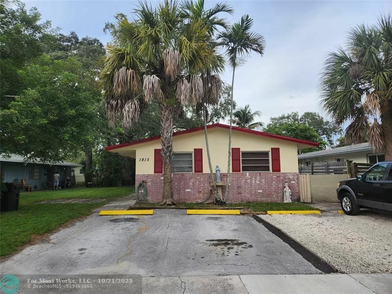 Property Photo:  1815 SW 21st St  FL 33315 