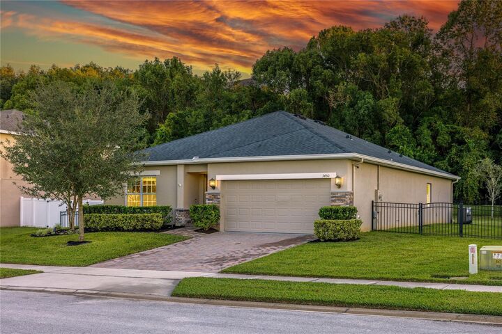 Property Photo:  3450 Creek Run Lane  FL 32736 