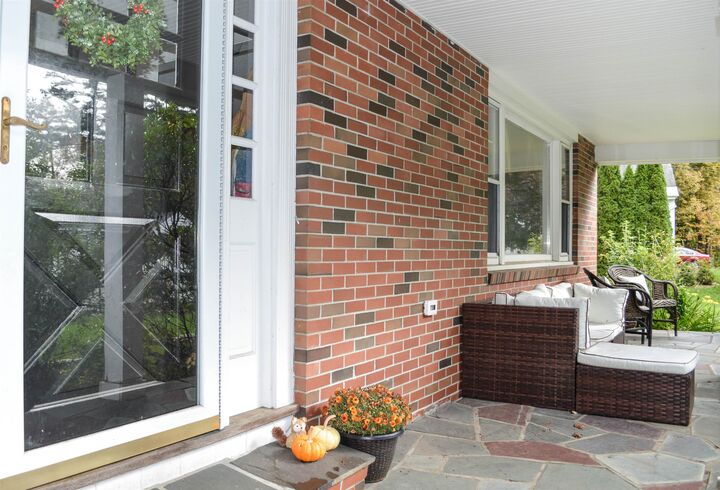 Property Photo:  52 Greenwood Avenue  NH 03431 