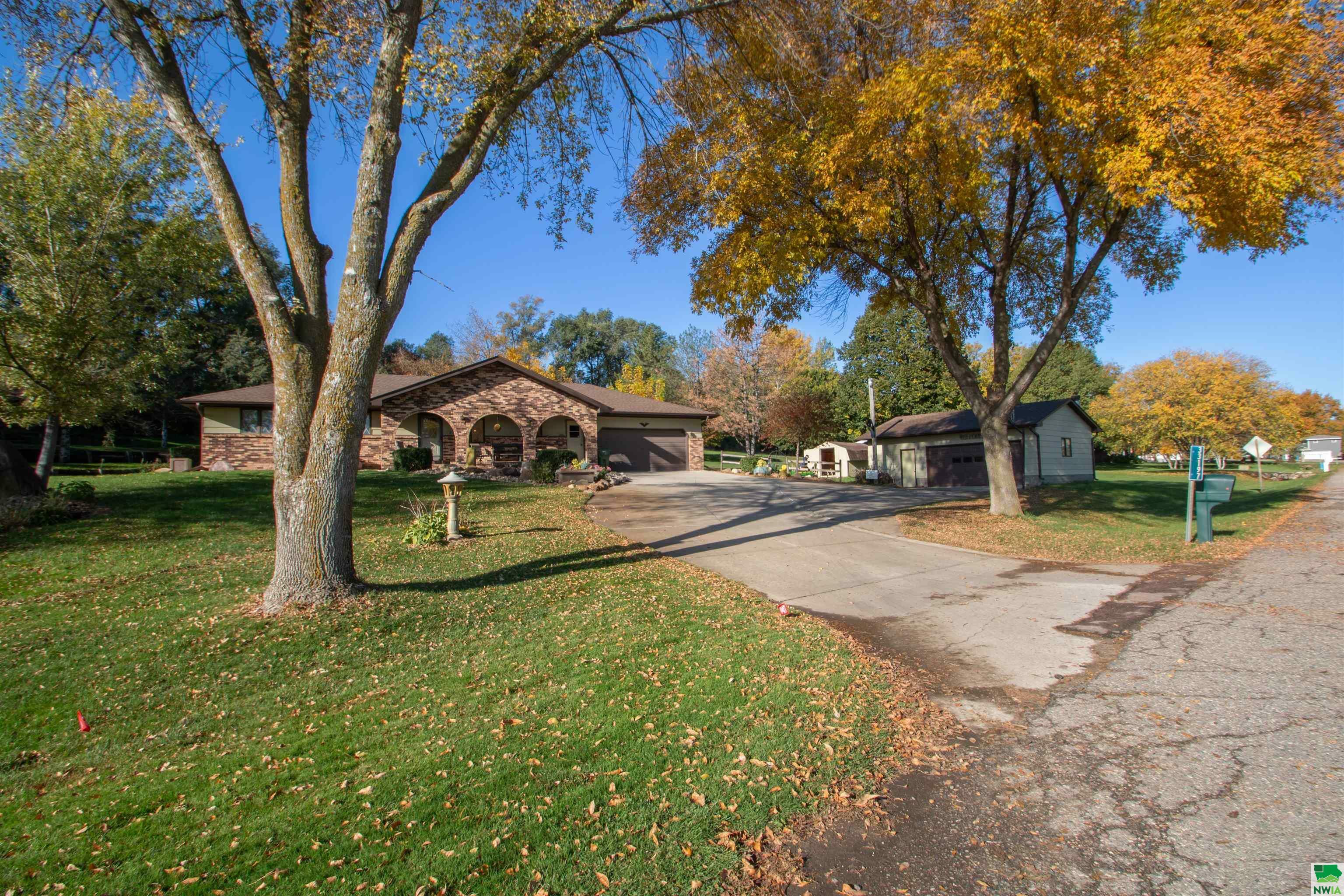 Property Photo:  33197 Gypsum Avenue  IA 51108 