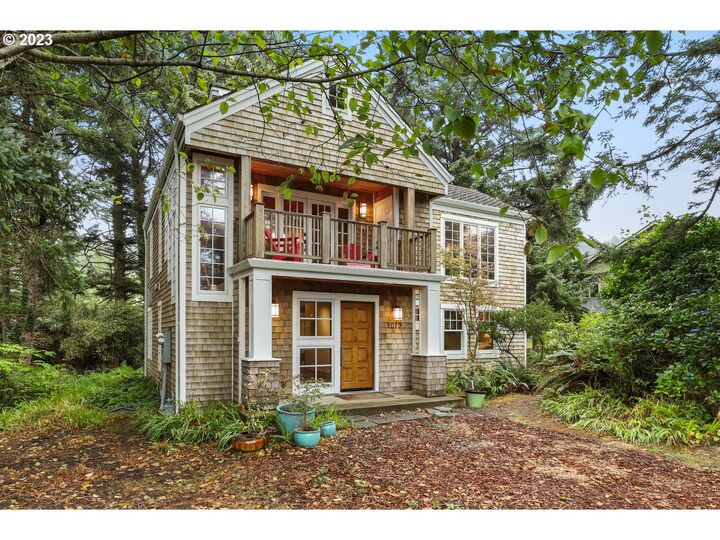 4079 Pacific Ave  Cannon Beach OR 97110 photo