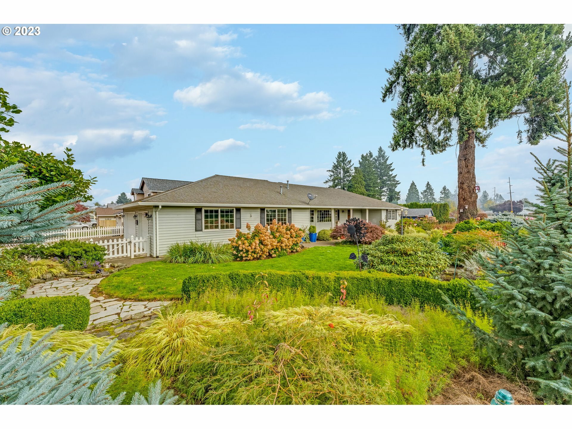 1740 N Laurelwood Loop  Canby OR 97013 photo