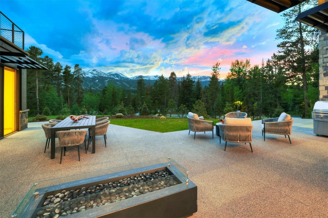 Property Photo: 132 N Gold Flake Terrace CO 80424