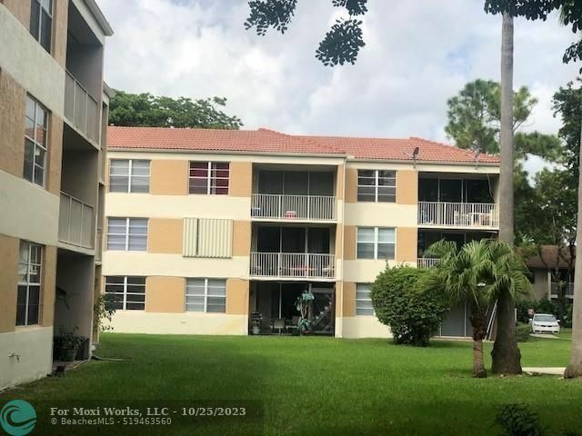 Property Photo: 8288 NW 24th St 8288 FL 33065