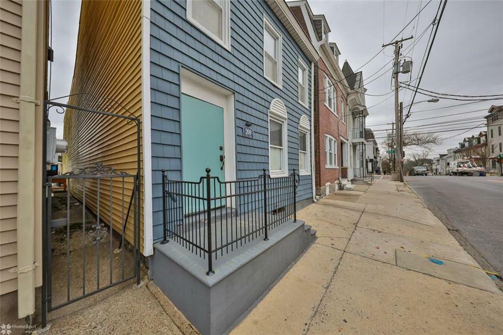 Property Photo:  209 Cattell Street 1R  PA 18042 