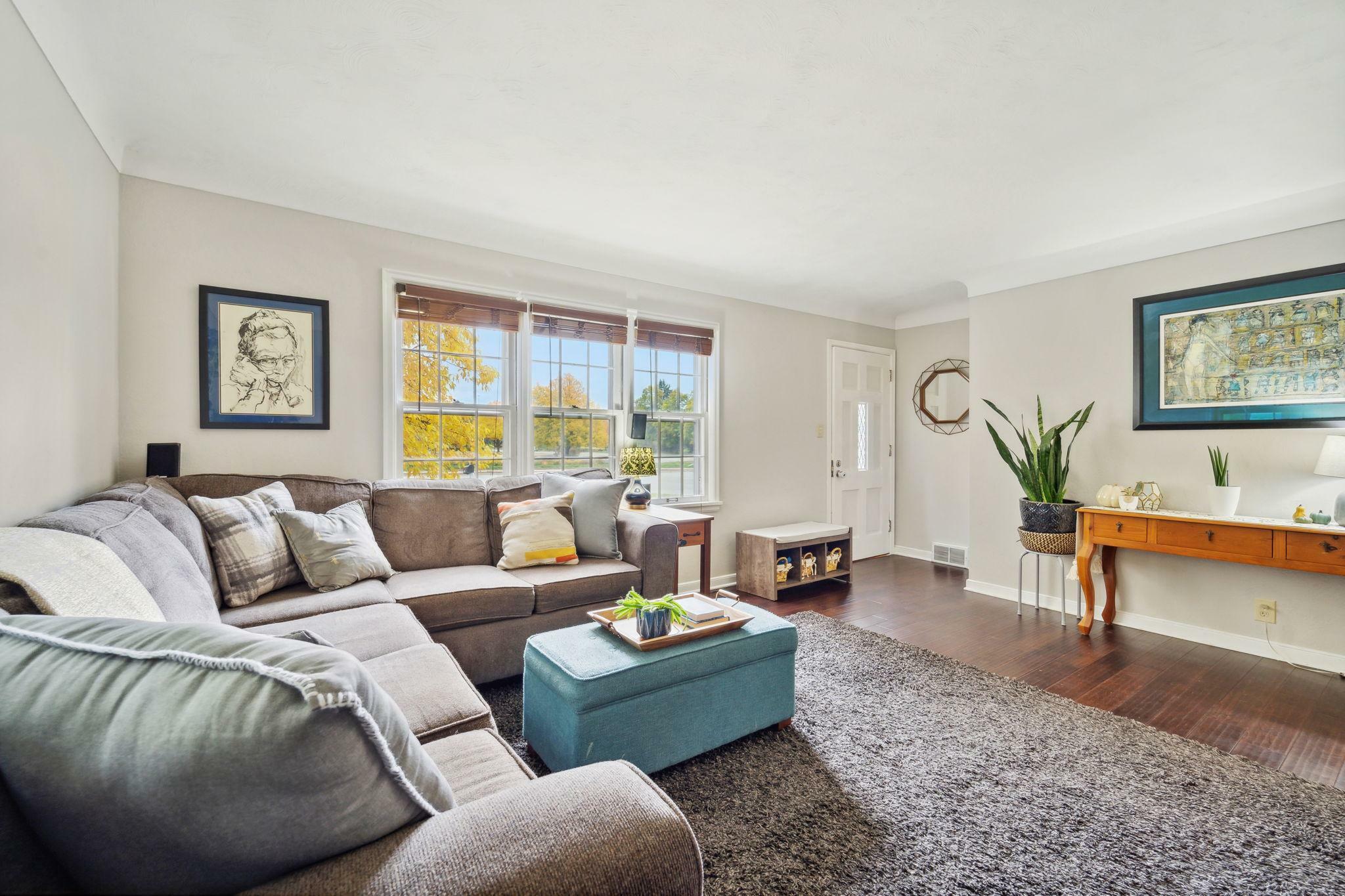 Property Photo: 944 Larpenteur Avenue W MN 55113