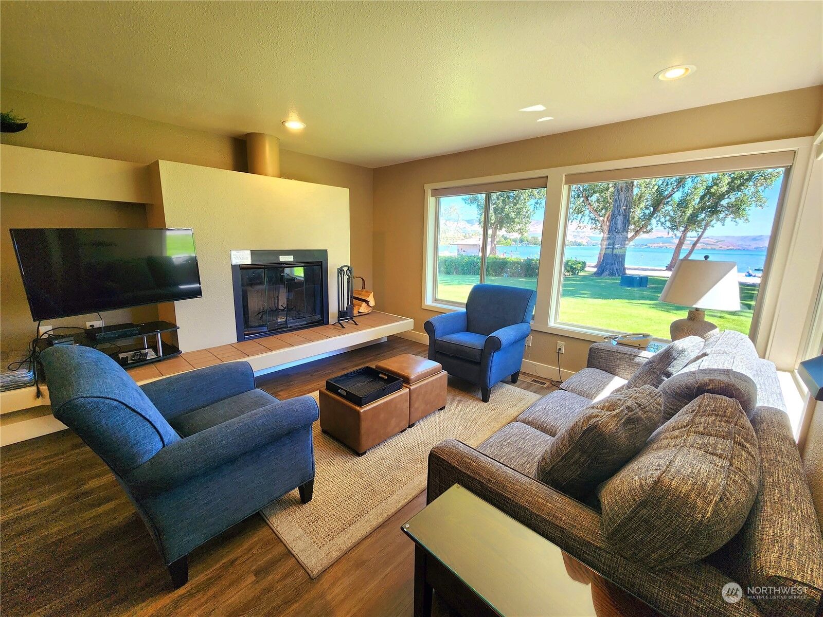 Property Photo: 1 Beach 541-A WA 98831