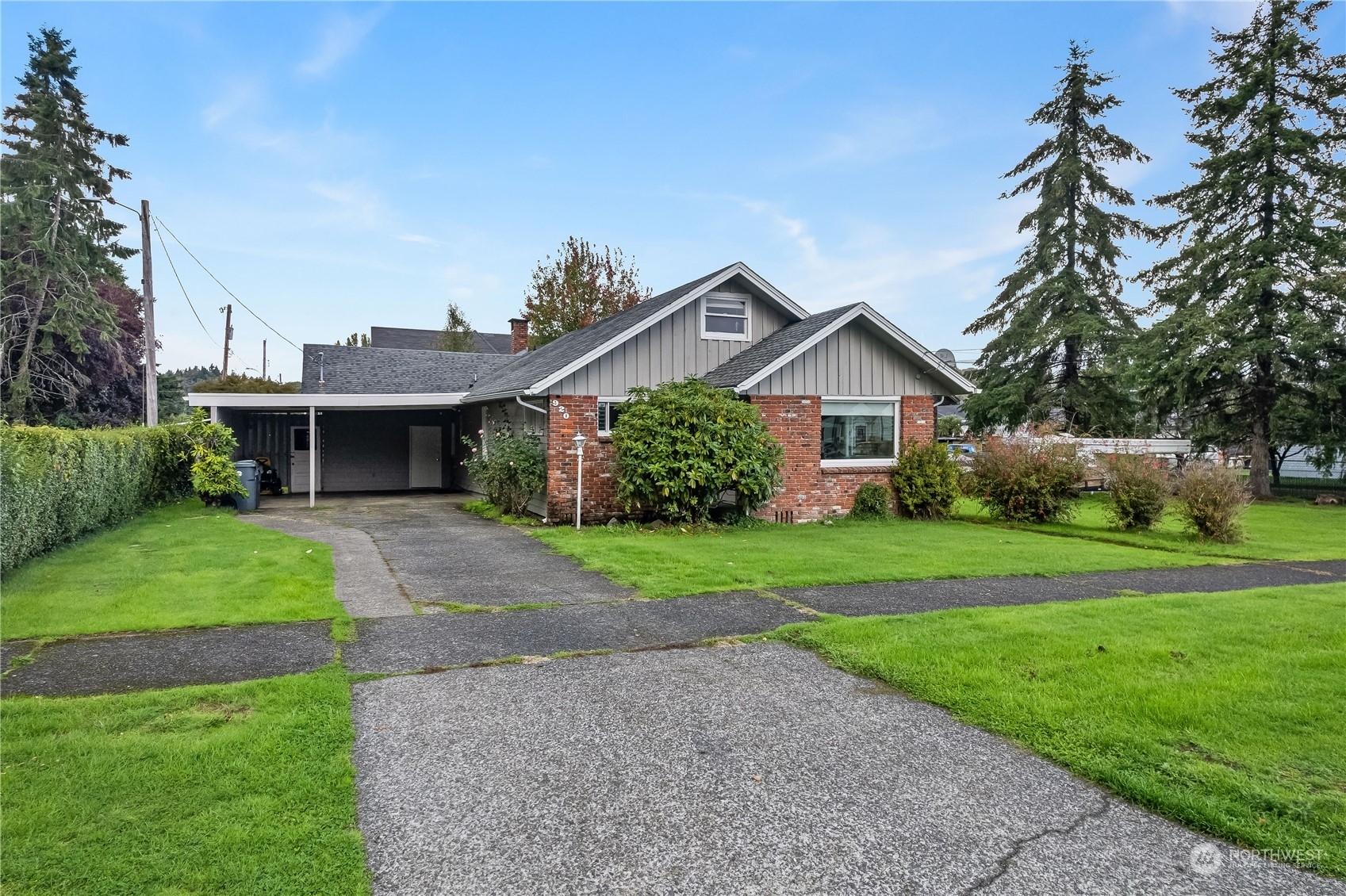 Property Photo:  920 2nd Street  WA 98550 