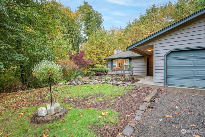 Property Photo:  10700 Tempo Lake Drive SE  WA 98513 