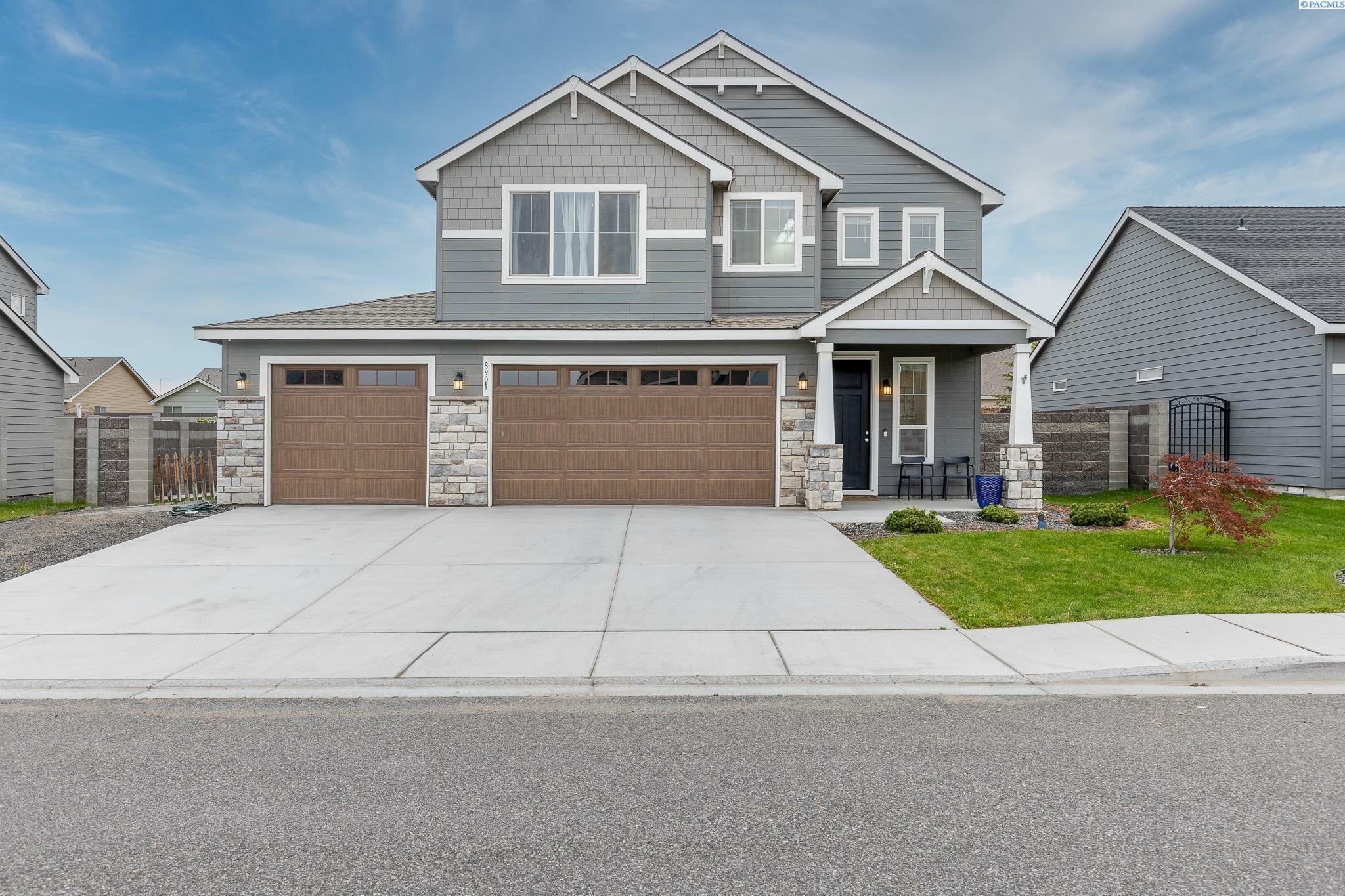 Property Photo:  8901 Bridger Ct  WA 99301 