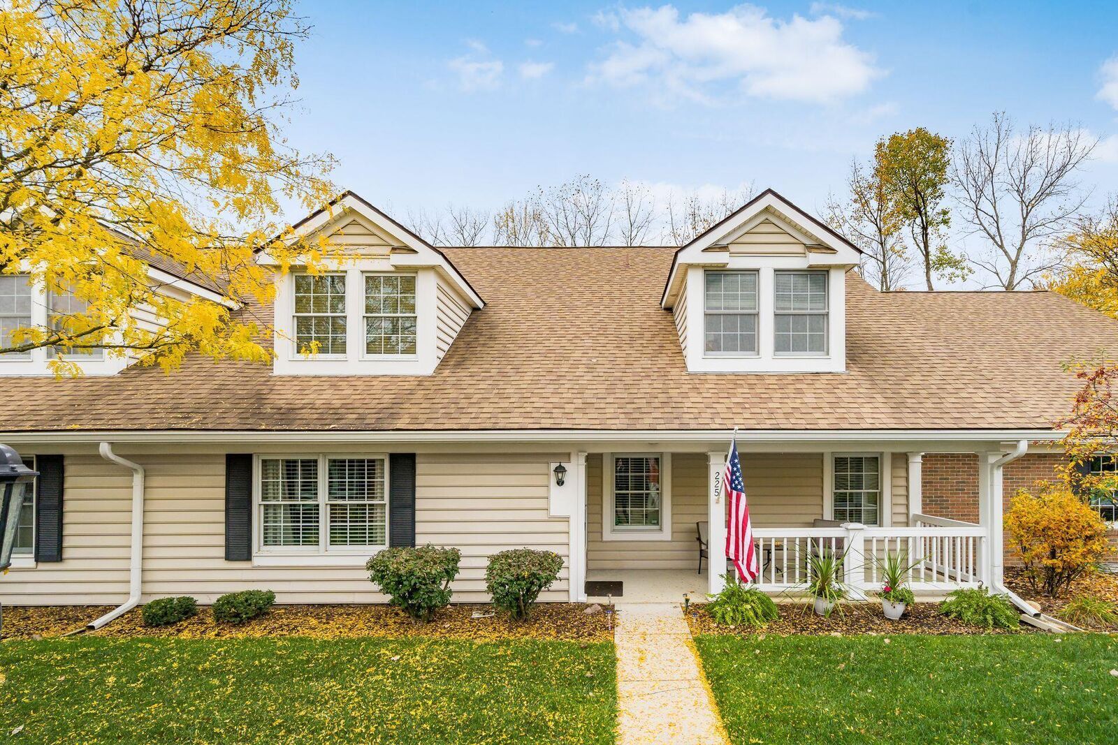 Property Photo: 225 Dogwood Lane OH 43082