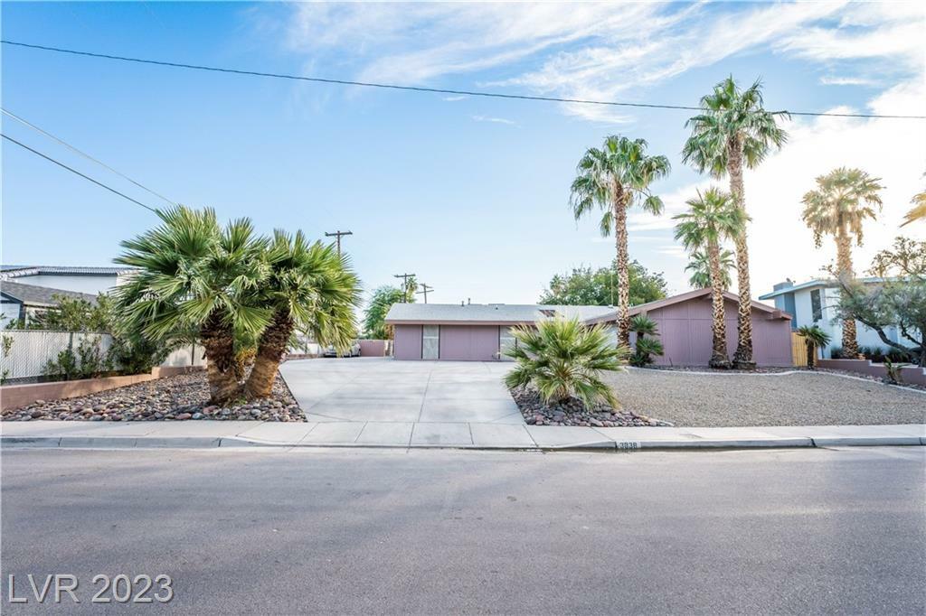 3838 Delaware Lane  Las Vegas NV 89169 photo