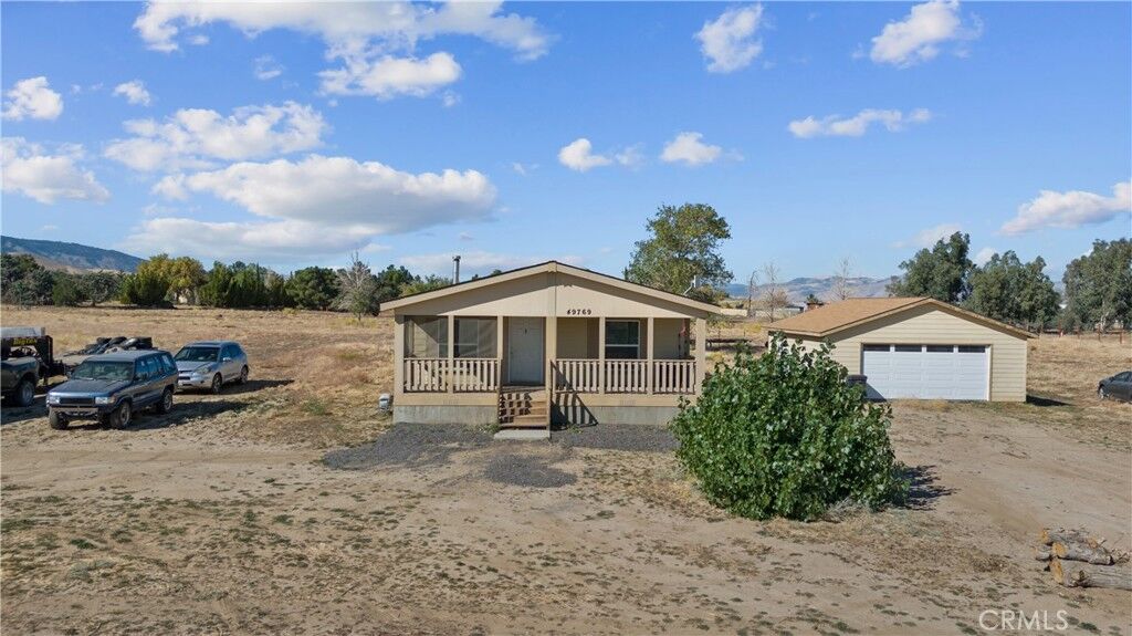 Property Photo:  49769 253rd Street W  CA 93536 