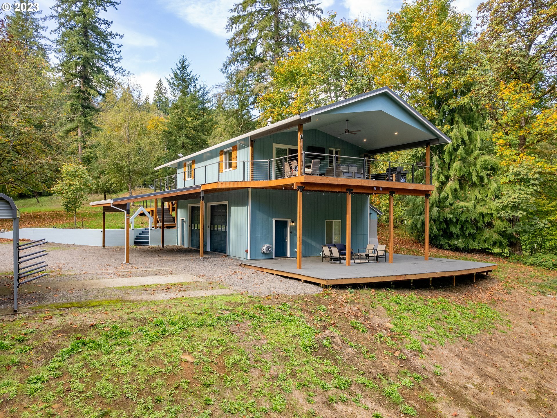 Property Photo:  502 River Rd  WA 98671 