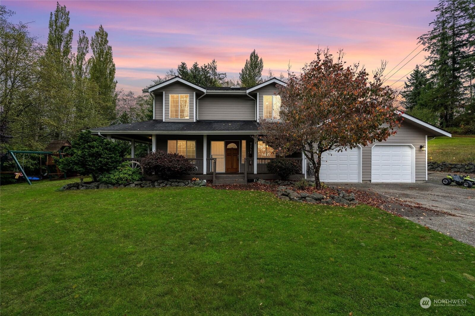 Property Photo: 1023 Alderwood Lane WA 98284