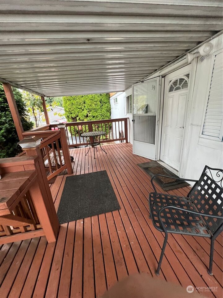 2 bed Kent home for sale 827 W Valley Hwy 39, Kent, WA 98032