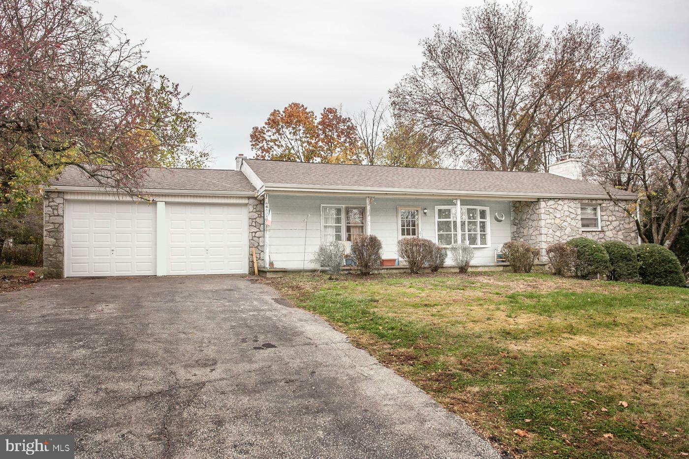 Property Photo: 838 Sunnyside Avenue PA 19403
