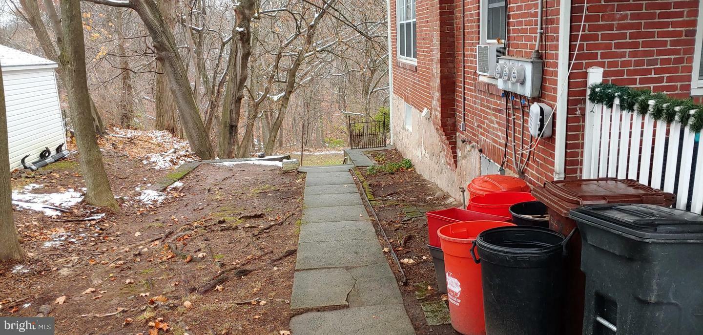 Property Photo: 11 W Madison Street PA 19540