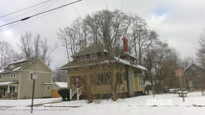 1118 W Kalamazoo Street  Lansing MI 48915 photo