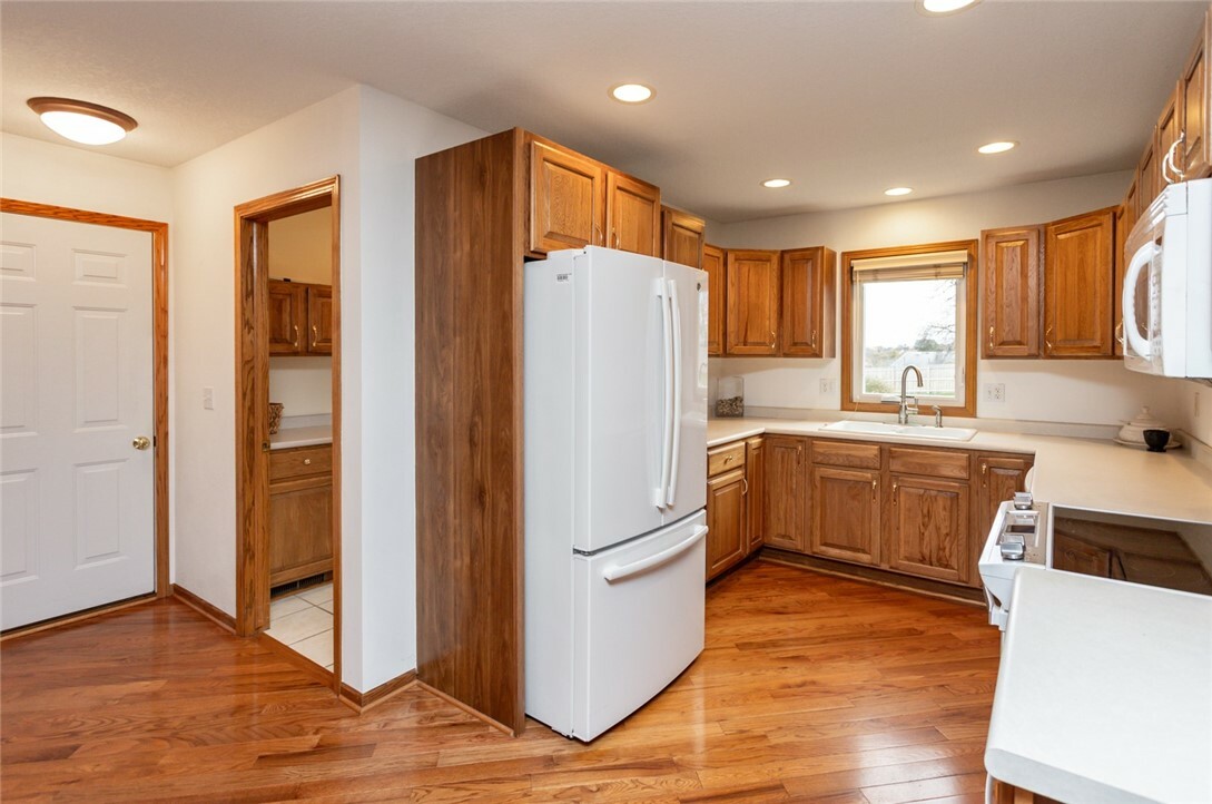 Property Photo: 4601 99th Street IA 50322