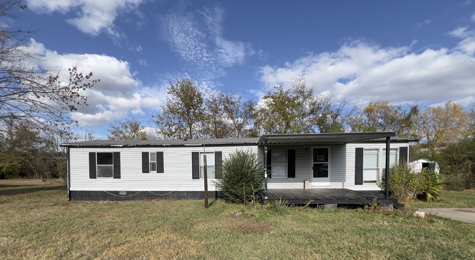 Property Photo:  512 McFerrin St  TN 37190 