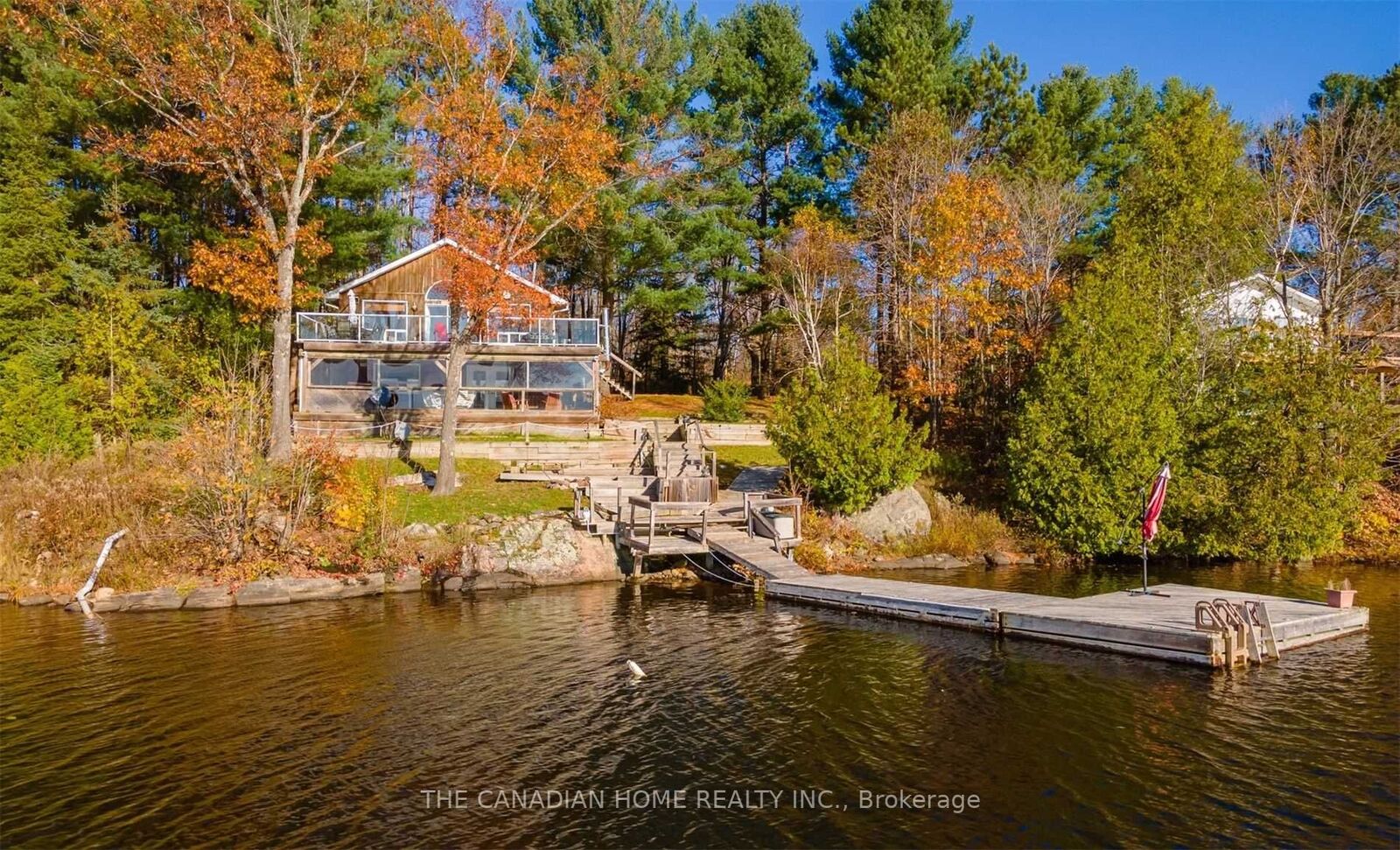 6 bed McKellar home for sale 92 McKellar Lake Rd, McKellar, ON P0G1C0