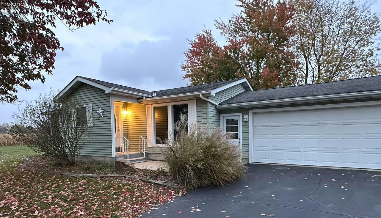 Property Photo: 407 N Tr 91 OH 44883