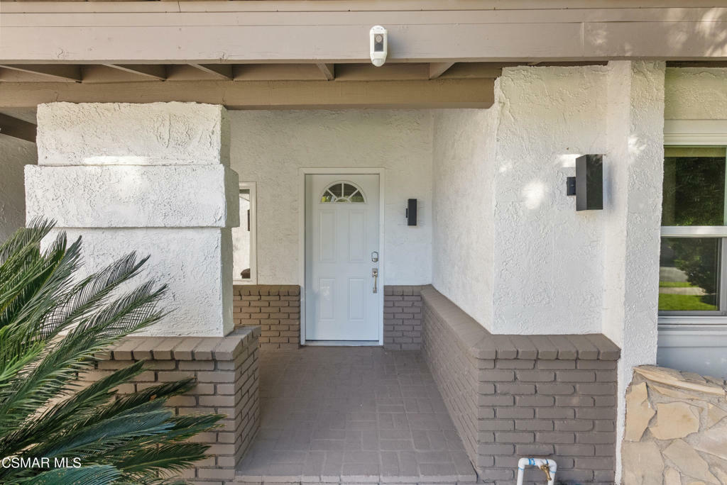 Property Photo:  10122 Jovita Avenue  CA 91311 