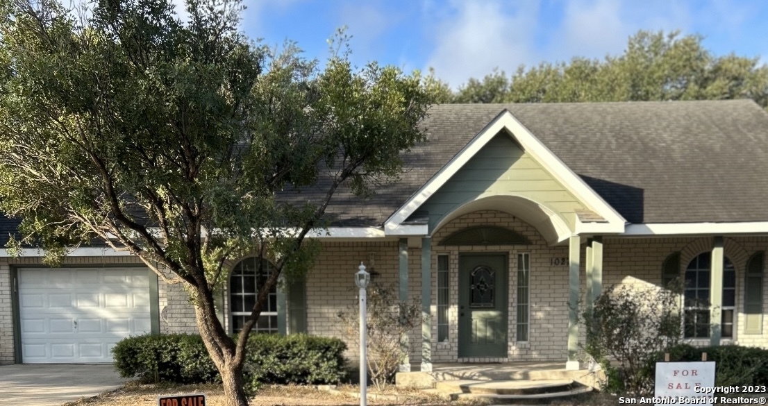 Property Photo:  1027 Jasmine Dr  TX 78114 