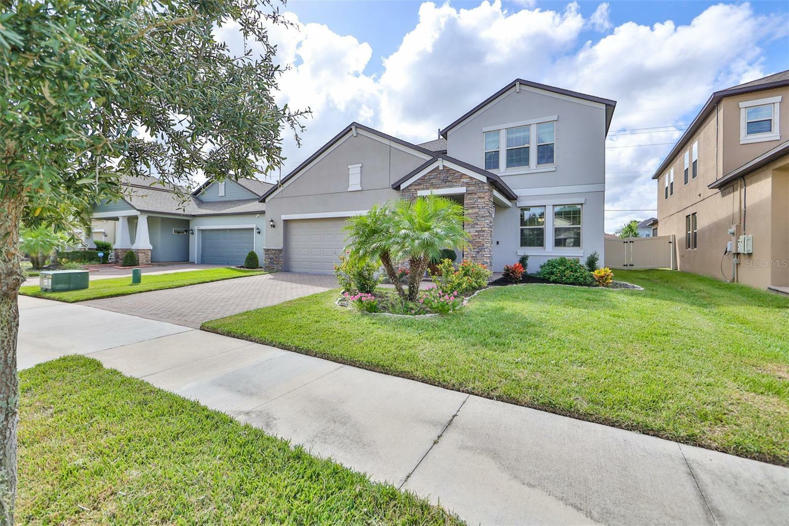 Property Photo:  11411 Chilly Water Court  FL 33569 