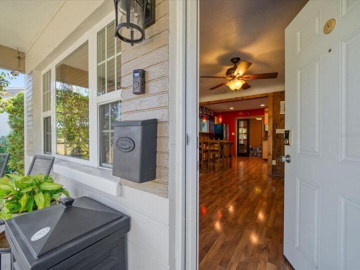 Property Photo:  6282 2nd Avenue N  FL 33710 