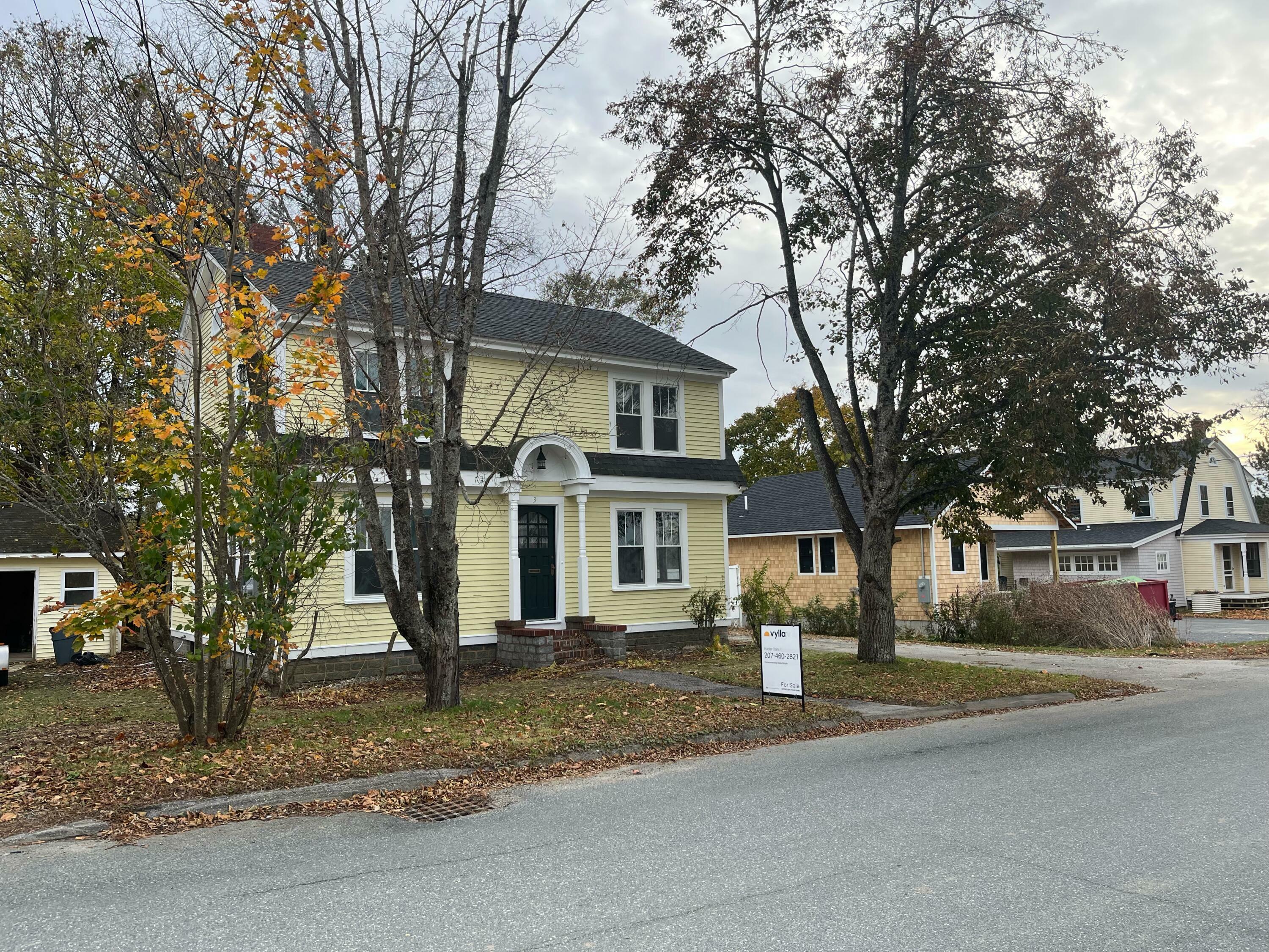 Property Photo: 37 Pine Street ME 04605