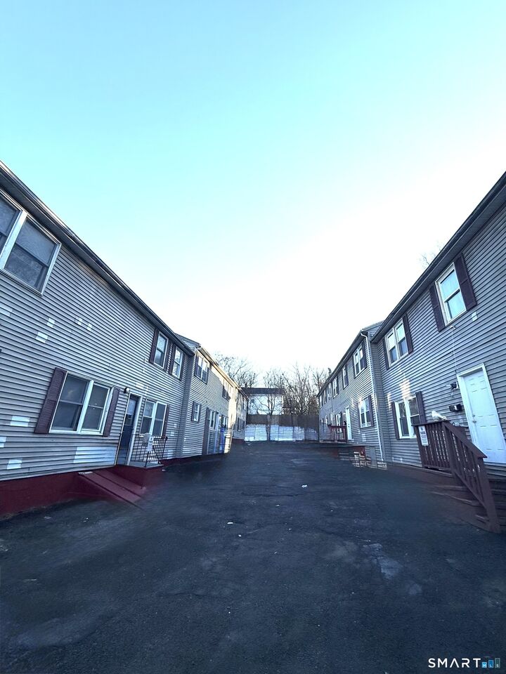 Property Photo:  104 Cherry Ann Street  CT 06514 