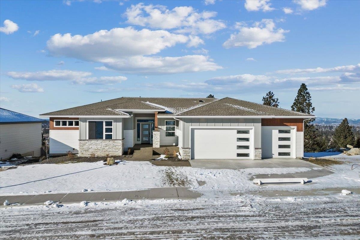 Property Photo: 5218 S Willamette St WA 99223