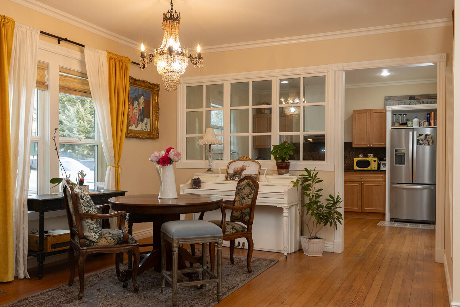 Property Photo:  402 S 3rd Ave  ID 83333 