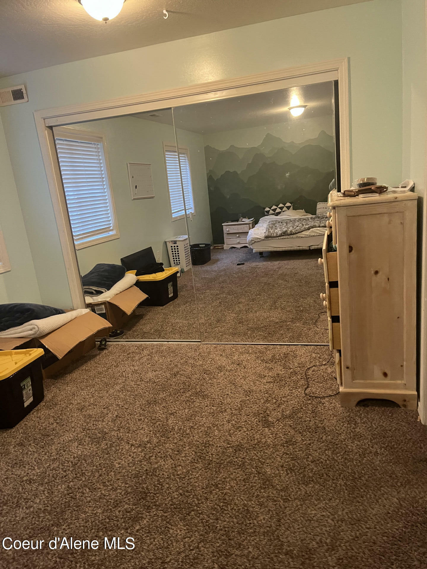 Property Photo: 3221 N 10th Pl ID 83815
