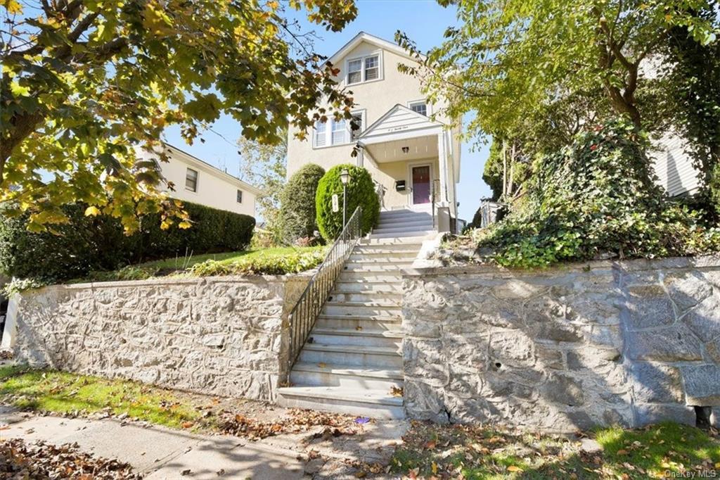 Property Photo:  521 Third Avenue 1  NY 10803 