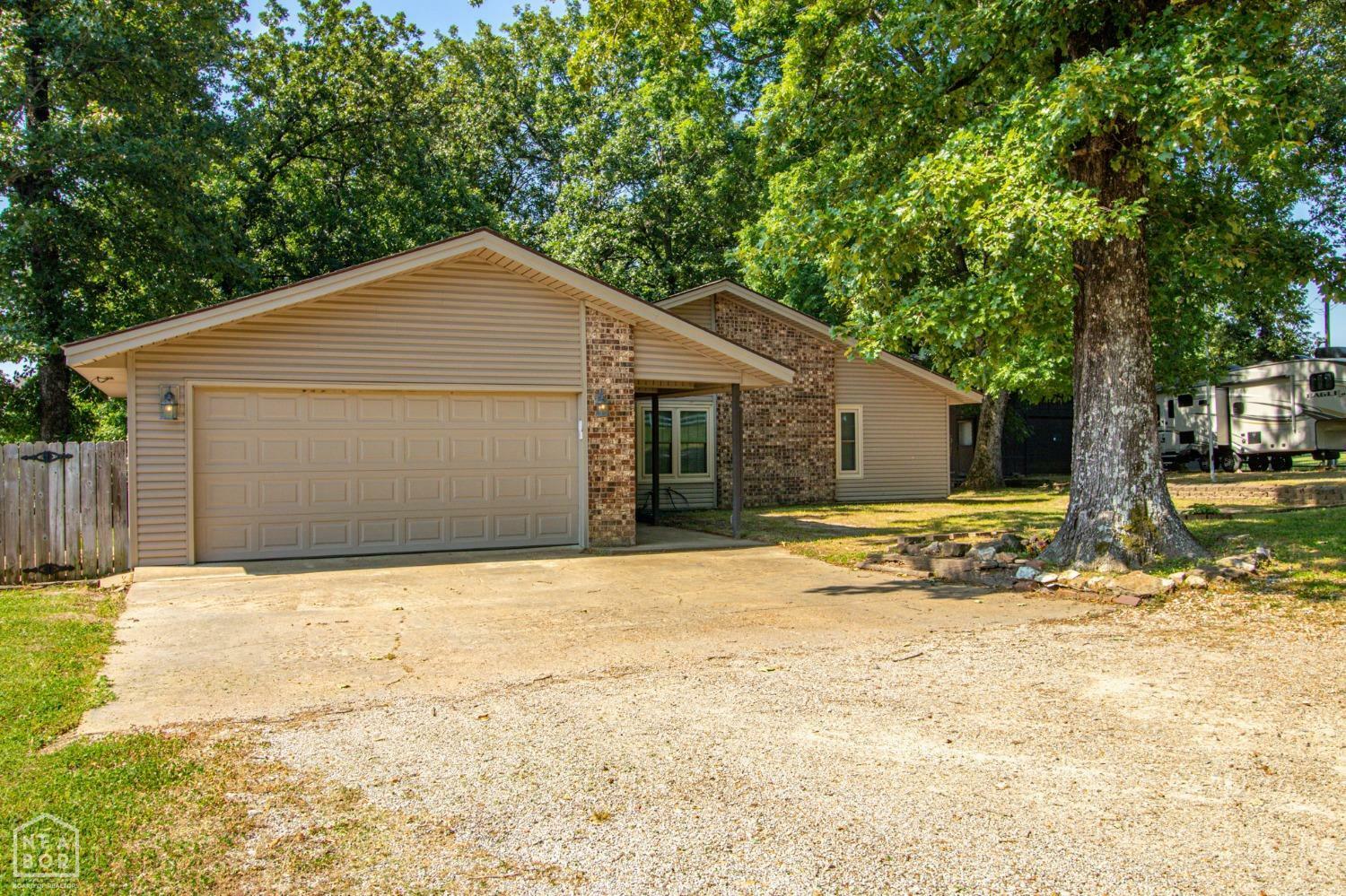 Property Photo:  656 County Road 712  AR 72405 