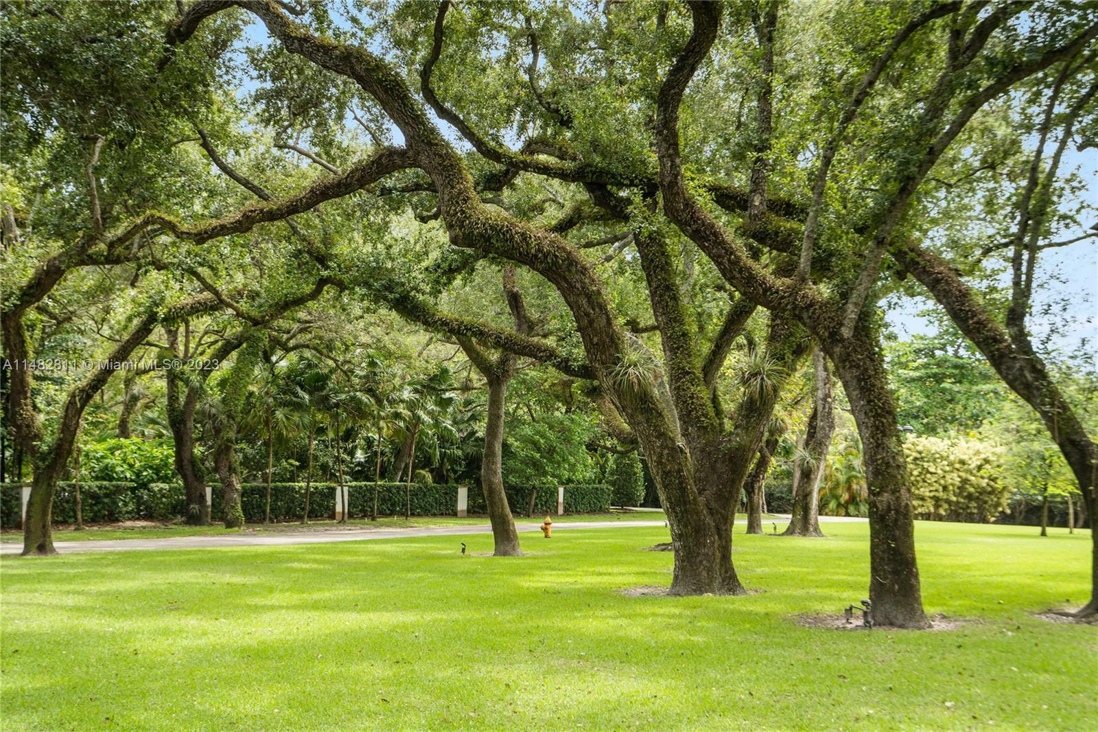 Property Photo:  9490 Old Cutler Ln  FL 33156 