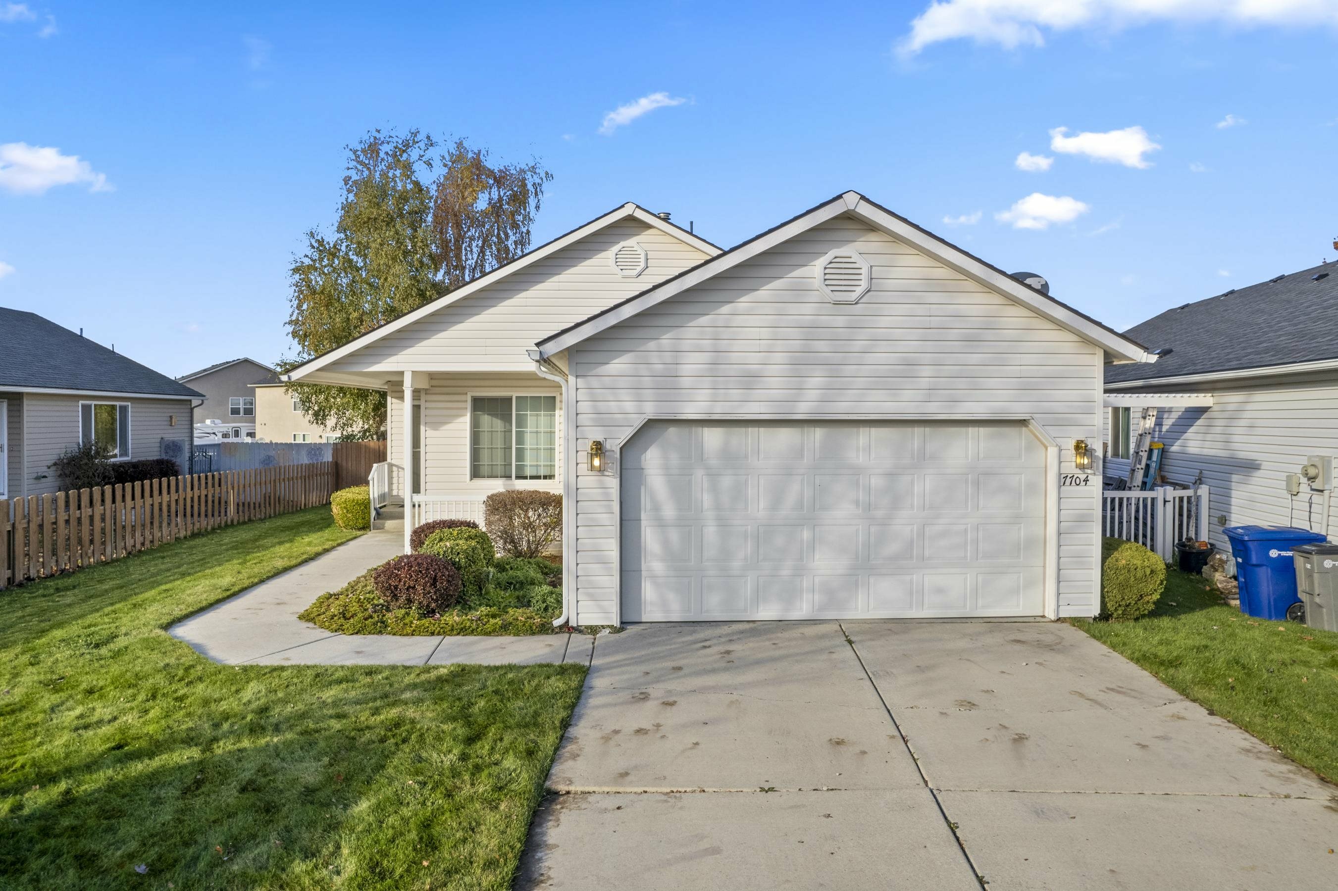 Property Photo:  7704 S Blackberry St  WA 99004 