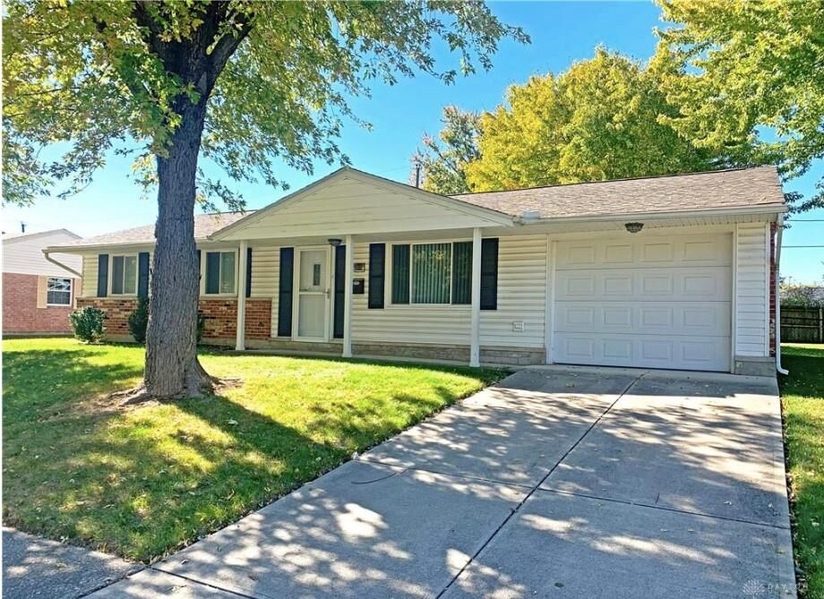Property Photo: 4930 Pennswood Drive OH 45424