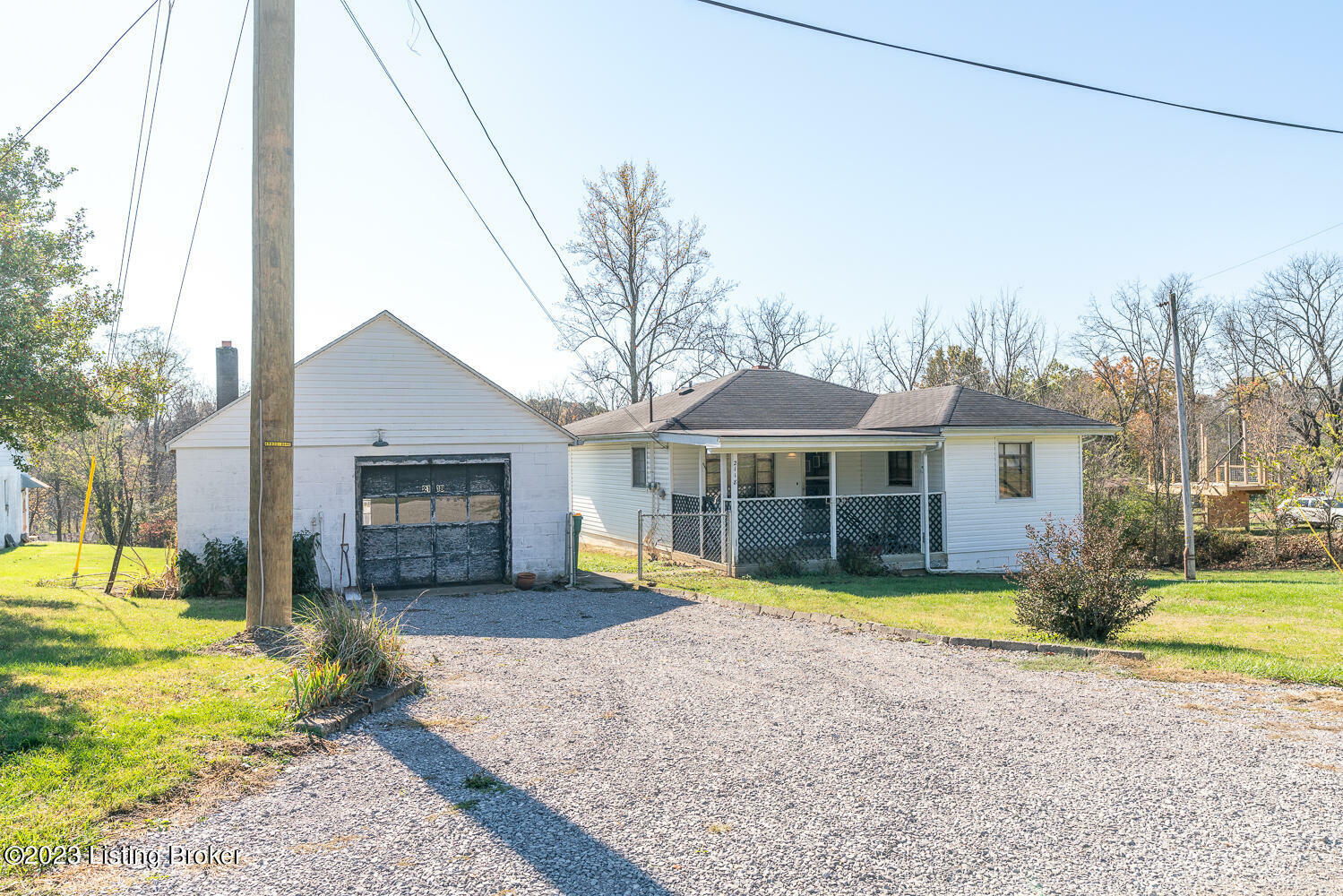 Property Photo:  2118 S Pope Lick Rd  KY 40299 