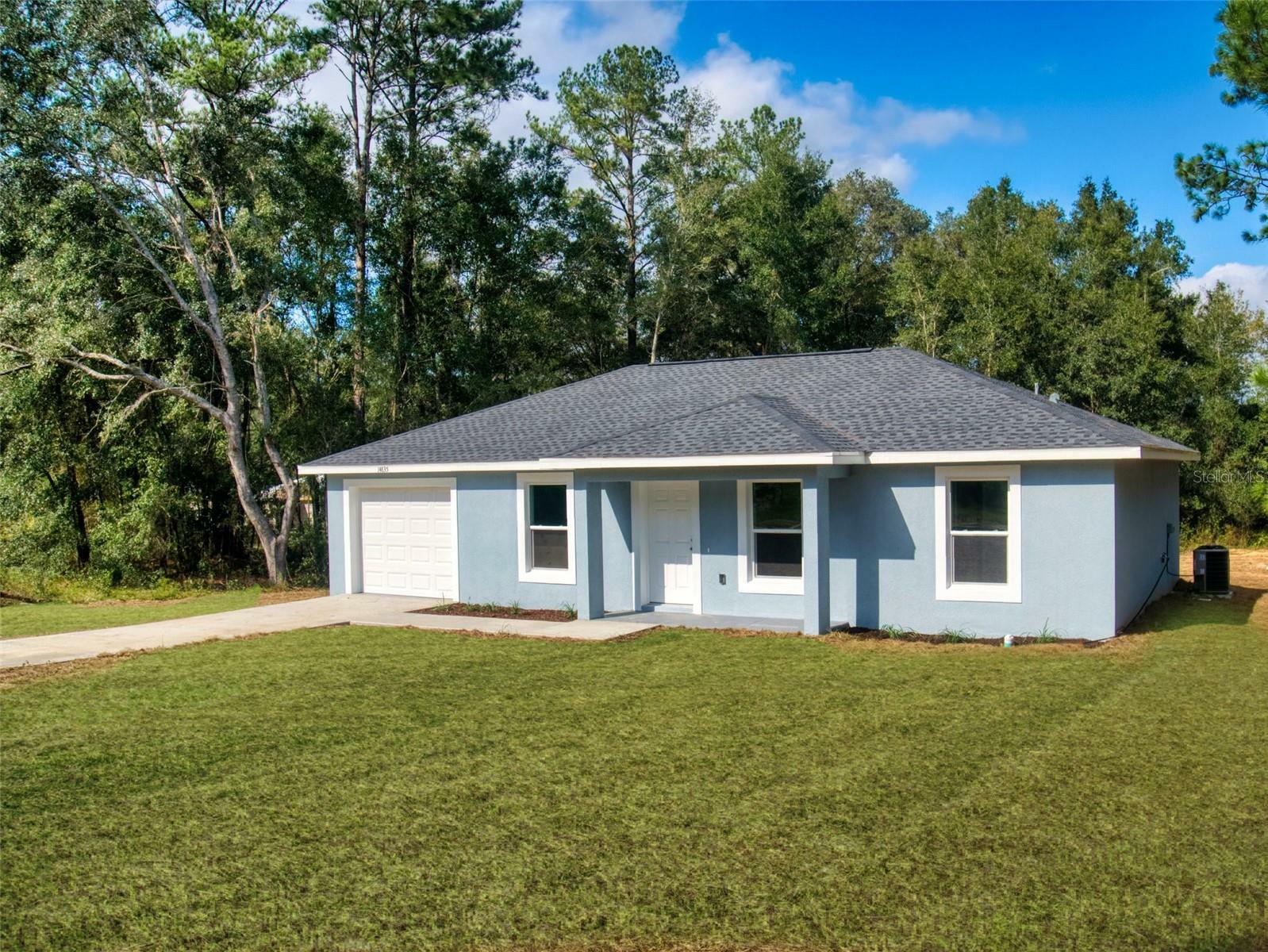 Property Photo: 15011 SW 25th Place FL 34481