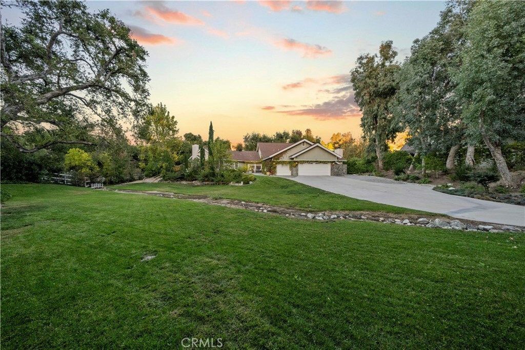 Property Photo:  15533 Saddleback Road  CA 91387 