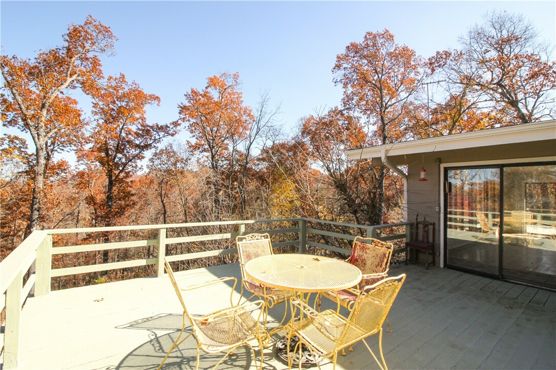 Property Photo: 12 Brightling Lane AR 72715