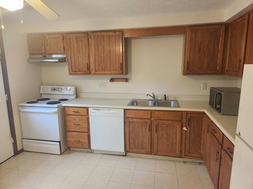 Property Photo: 53 Swan Avenue 53 MA 01602