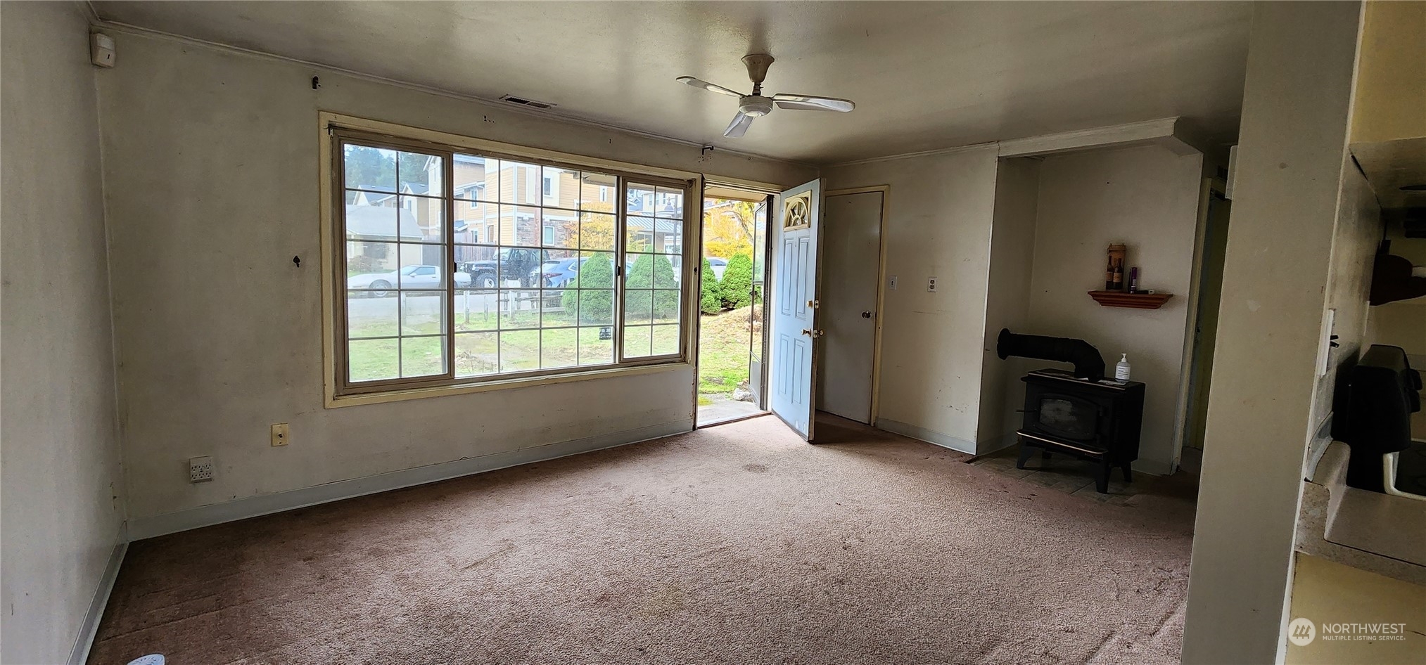 Property Photo:  23501 55th Avenue W  WA 98043 