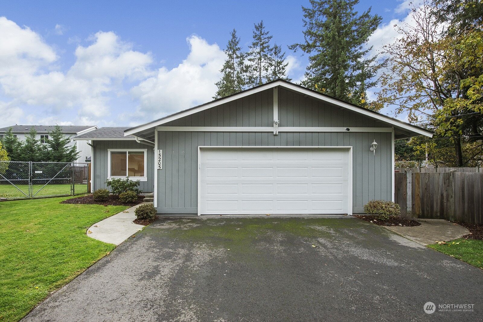 Home for sale in Kent 15205 SE 278th Street, Kent, WA 98042