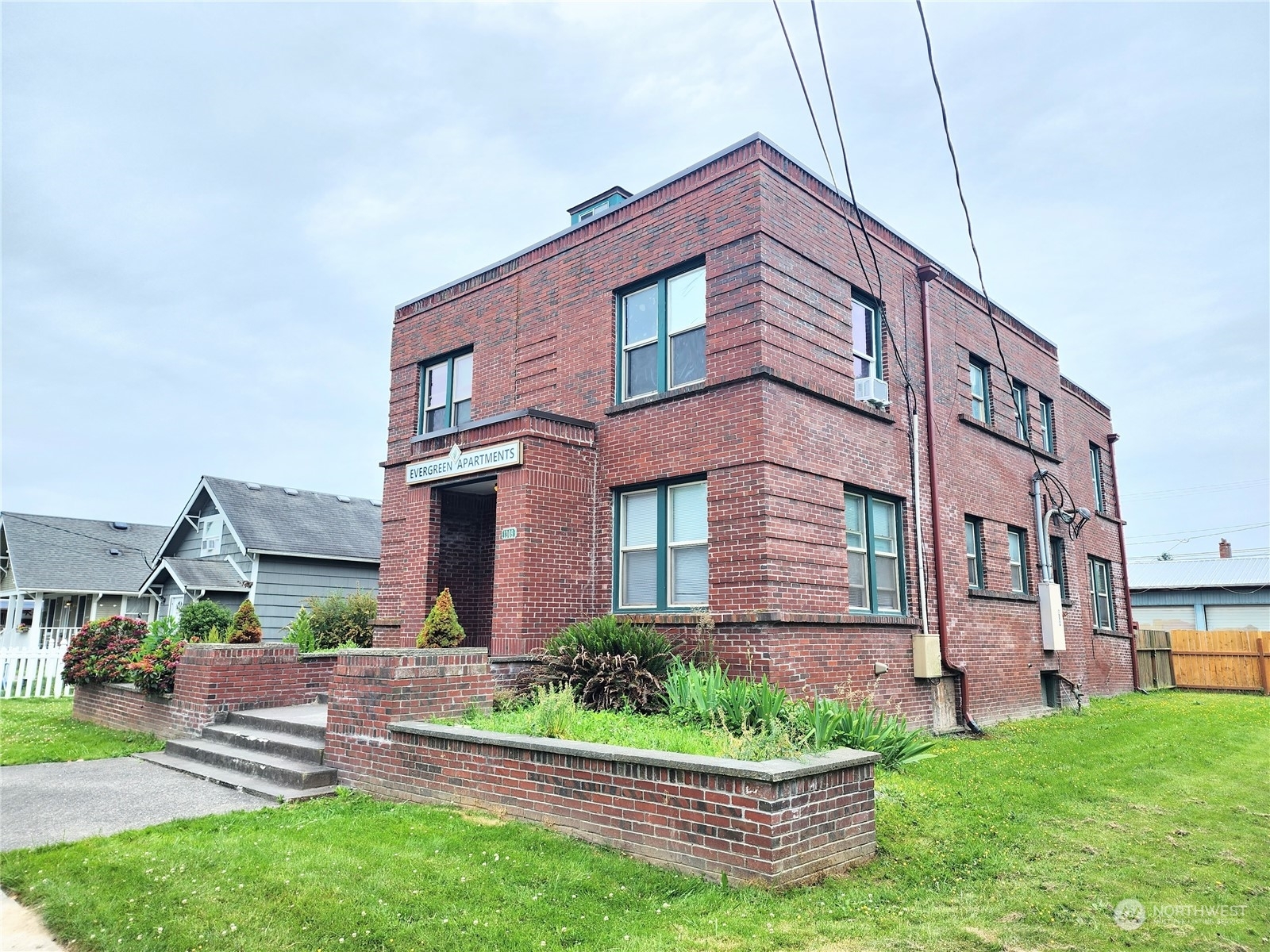 Property Photo: 1309 S 3rd Street H WA 98273